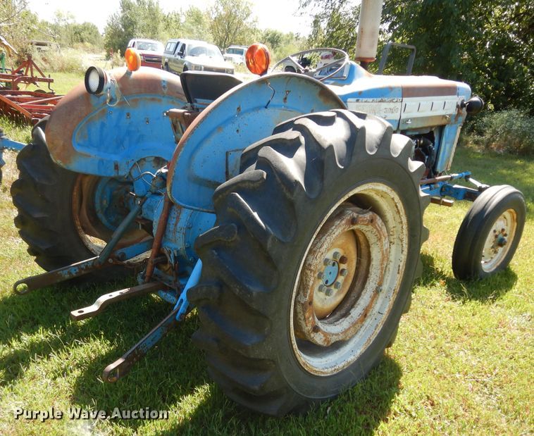 image for item KF9433 Ford 3000 tractor
