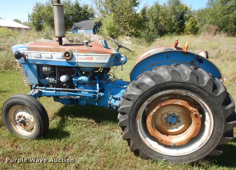 image for item KF9433 Ford 3000 tractor