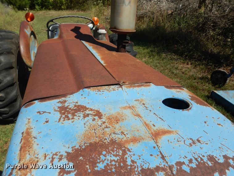 image for item KF9433 Ford 3000 tractor