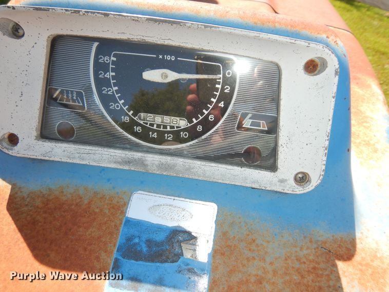 image for item KF9433 Ford 3000 tractor