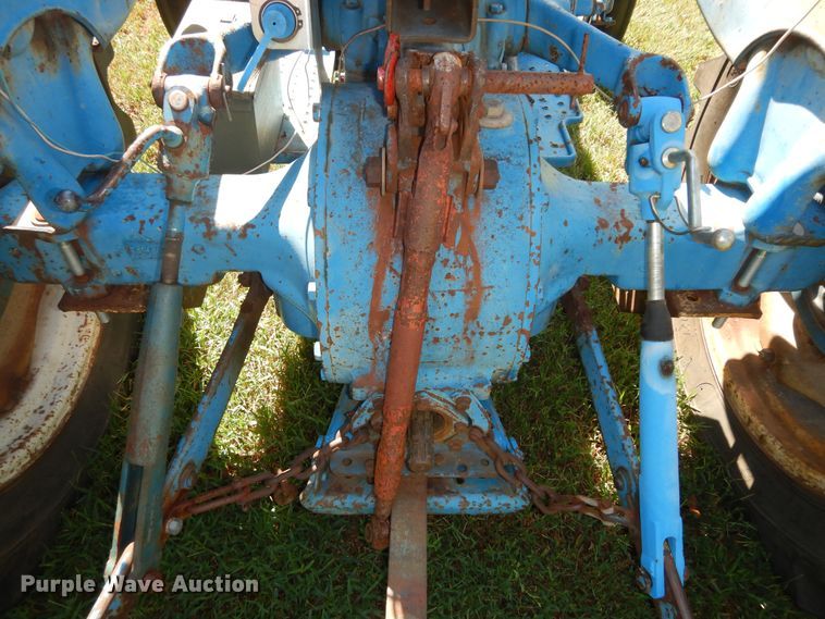image for item KF9433 Ford 3000 tractor
