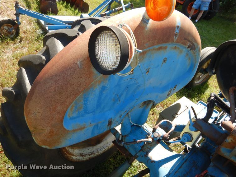image for item KF9433 Ford 3000 tractor