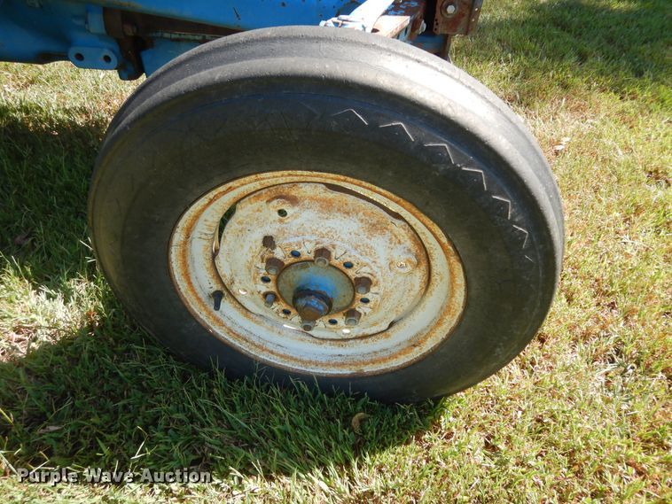 image for item KF9433 Ford 3000 tractor