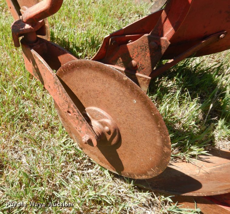image for item KF9436 Massey Ferguson 62  two bottom plow