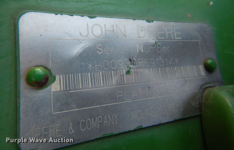 image for item KO9976 2001 John Deere 930R  rigid head