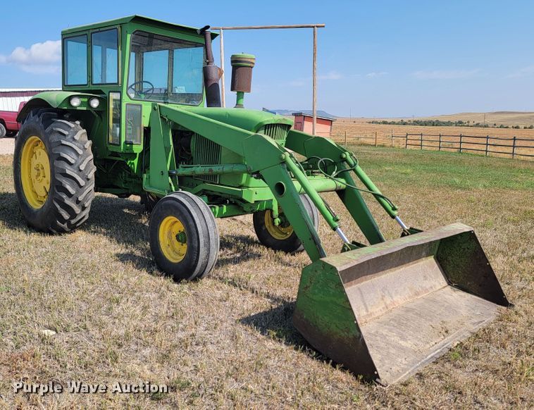 image for item LO9046 1966 John Deere 4020  tractor