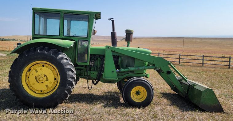 image for item LO9046 1966 John Deere 4020  tractor