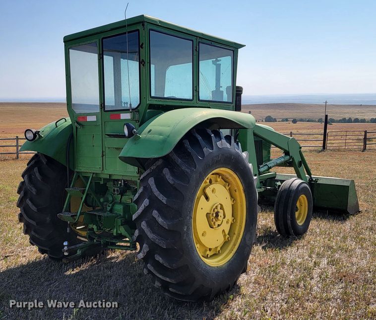 image for item LO9046 1966 John Deere 4020  tractor