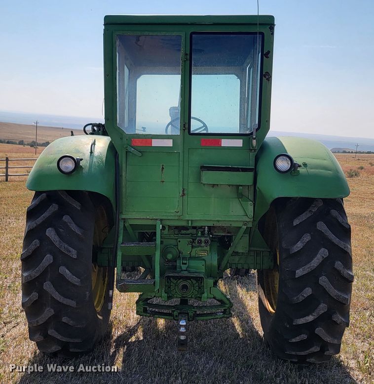 image for item LO9046 1966 John Deere 4020  tractor