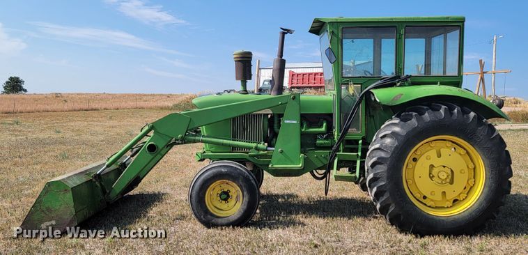 image for item LO9046 1966 John Deere 4020  tractor