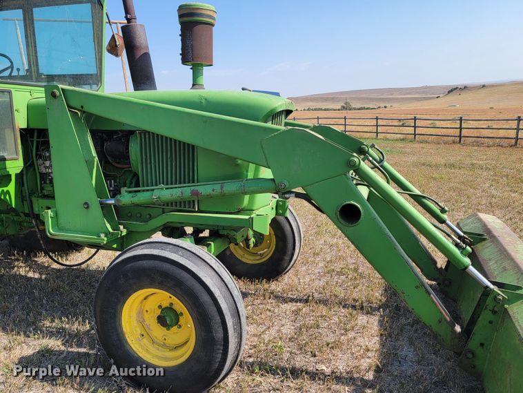 image for item LO9046 1966 John Deere 4020  tractor