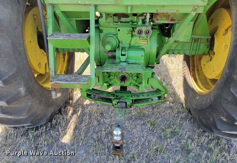 image for item LO9046 1966 John Deere 4020  tractor