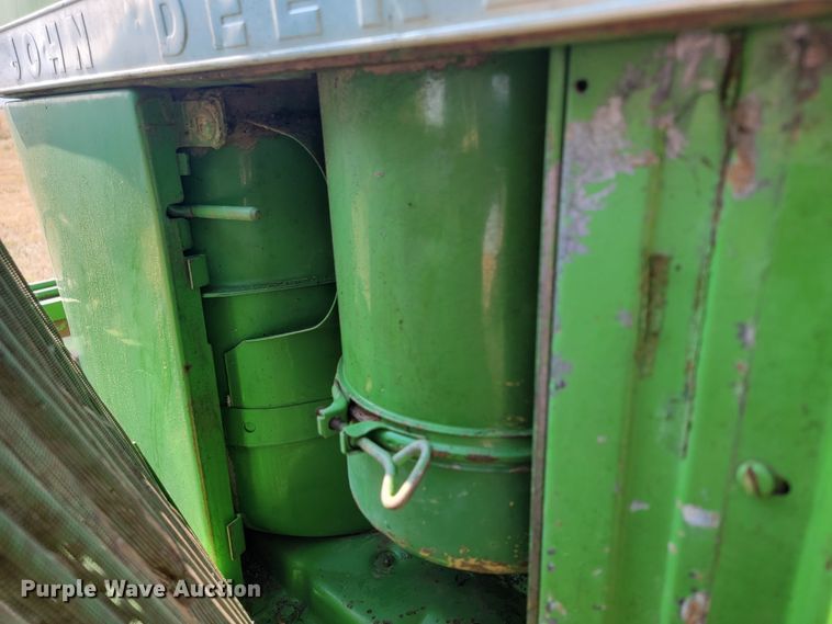 image for item LO9046 1966 John Deere 4020  tractor