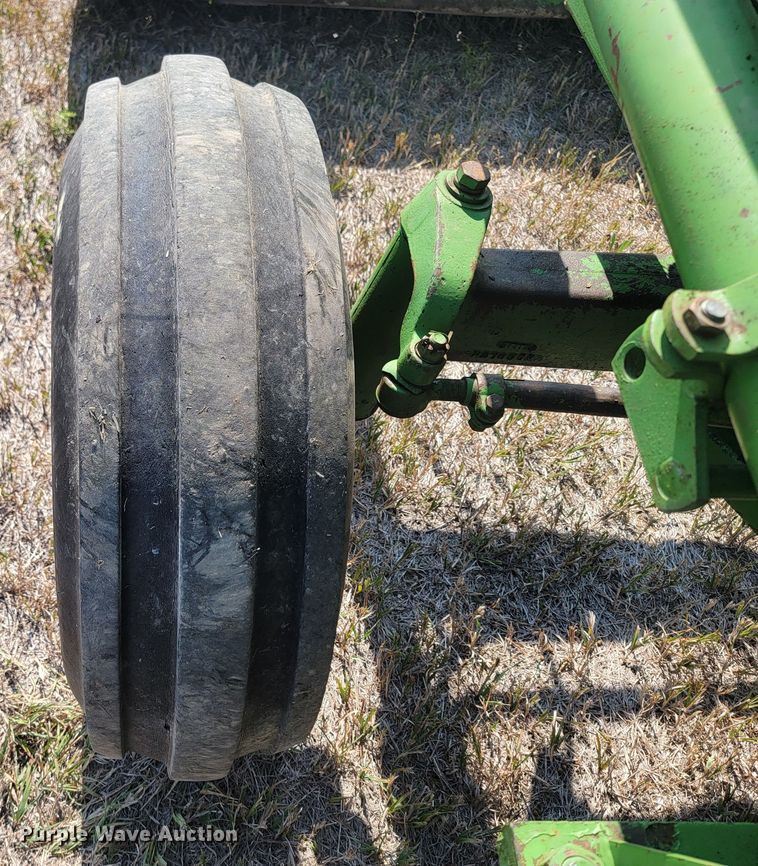 image for item LO9046 1966 John Deere 4020  tractor