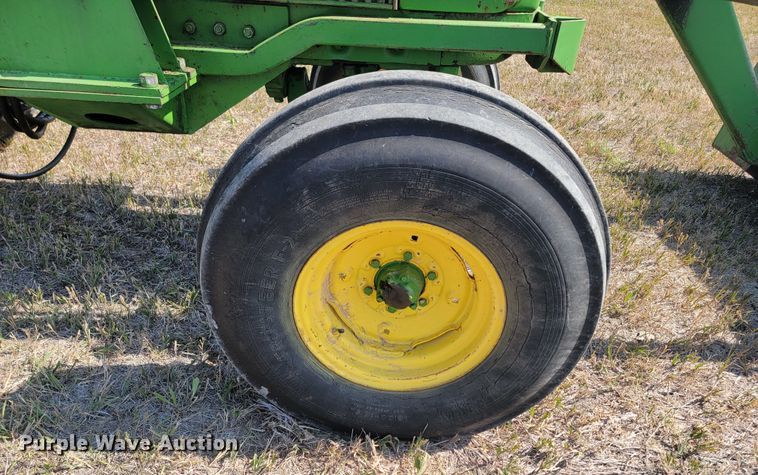 image for item LO9046 1966 John Deere 4020  tractor