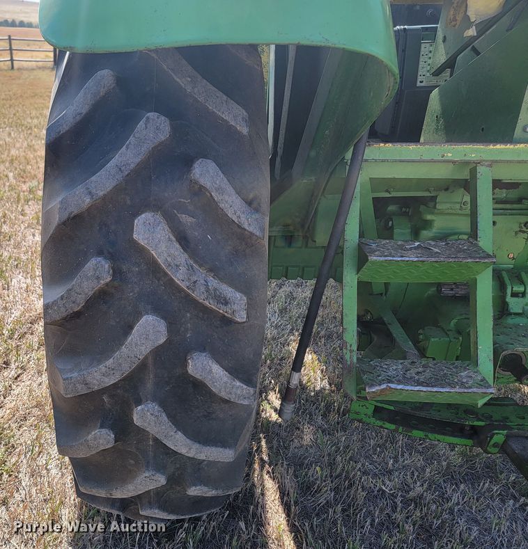 image for item LO9046 1966 John Deere 4020  tractor