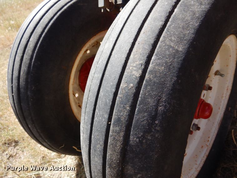 image for item LU9579 Unverferth Rolling Harrow 220  rolling harrow