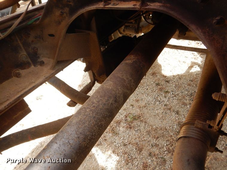 image for item MF9227 Ford 8000  applicator truck