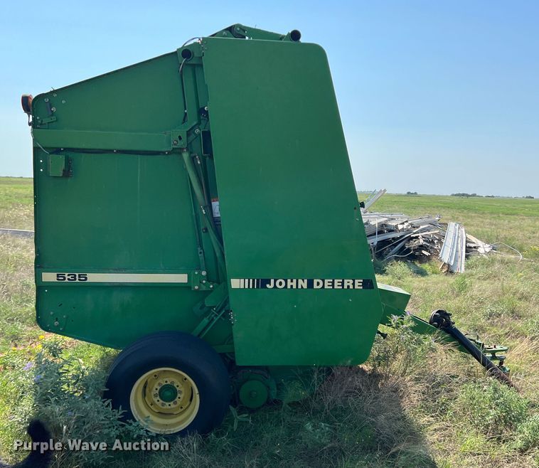 image for item MQ9800 John Deere 535  round baler