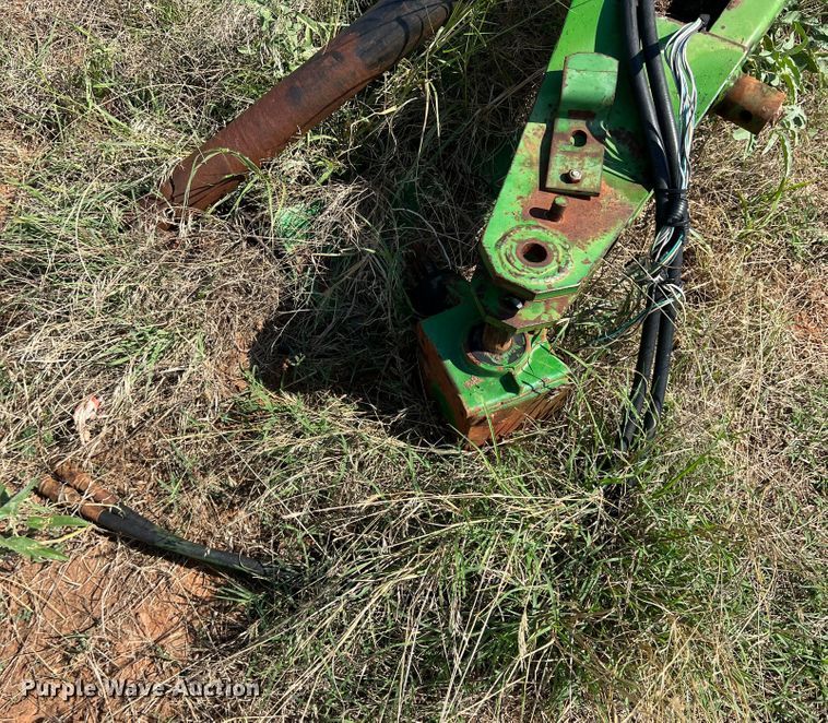 image for item MQ9800 John Deere 535  round baler
