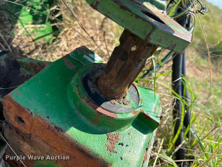image for item MQ9800 John Deere 535  round baler