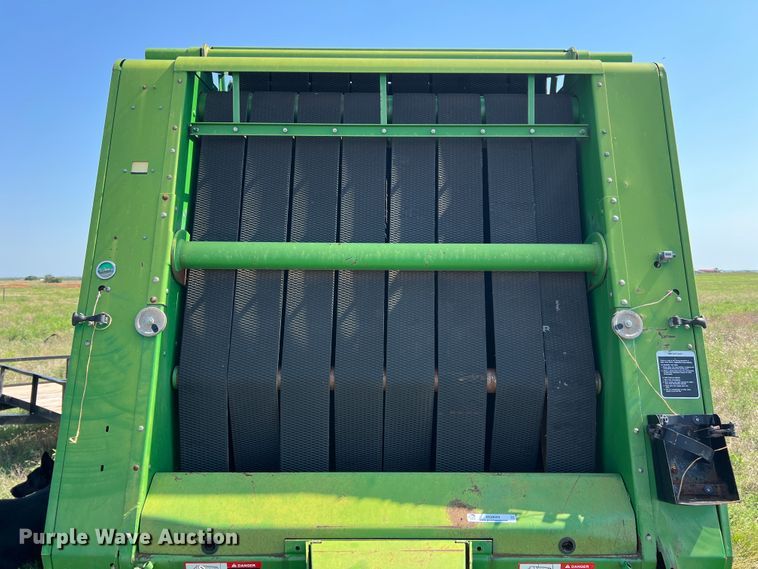 image for item MQ9800 John Deere 535  round baler