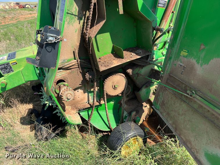 image for item MQ9800 John Deere 535  round baler