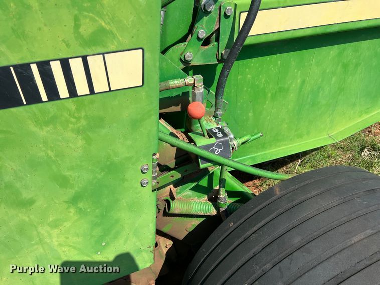 image for item MQ9800 John Deere 535  round baler