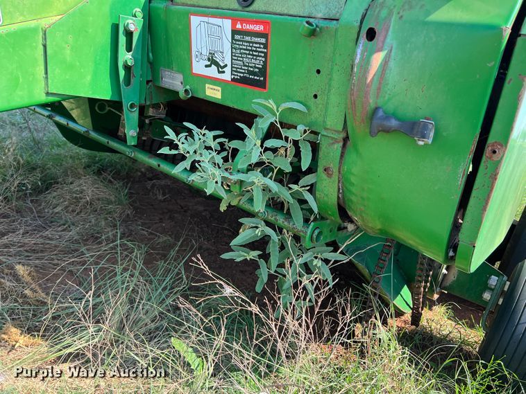 image for item MQ9800 John Deere 535  round baler