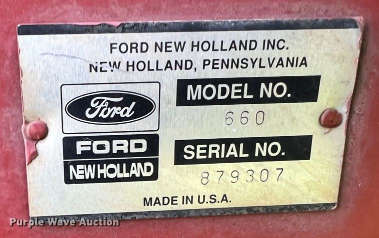 image for item MQ9801 New Holland 660  round baler