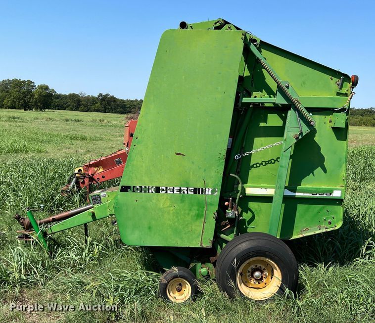 image for item MQ9802 John Deere 535  round baler