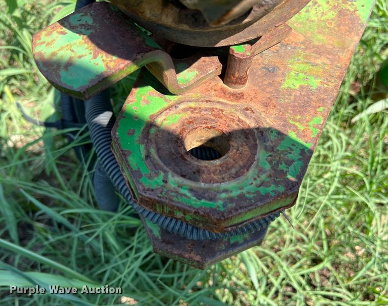 image for item MQ9802 John Deere 535  round baler