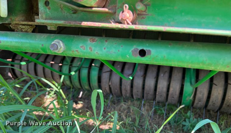 image for item MQ9802 John Deere 535  round baler