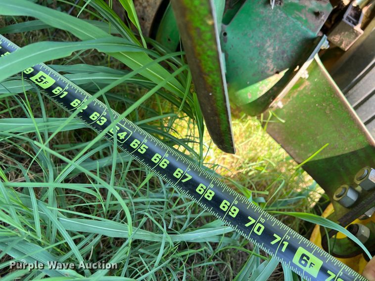 image for item MQ9802 John Deere 535  round baler