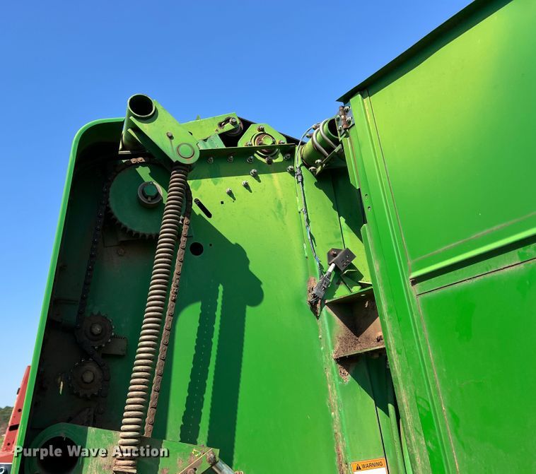 image for item MQ9802 John Deere 535  round baler