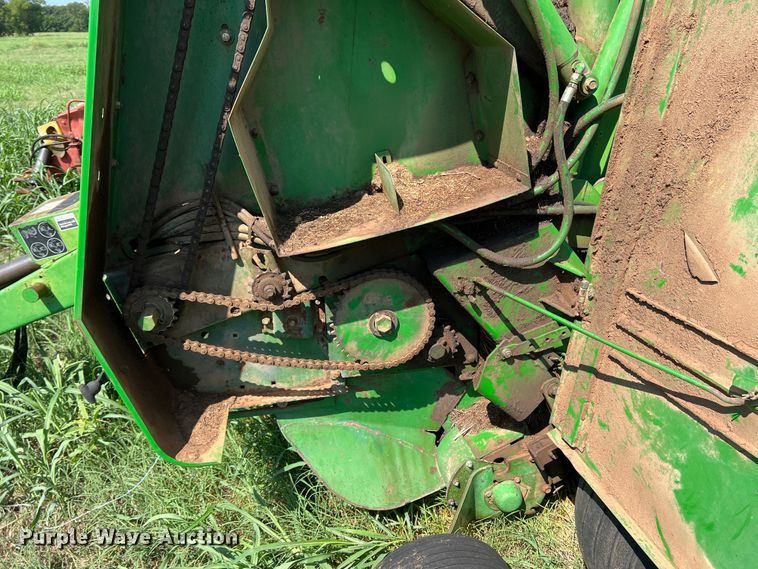 image for item MQ9802 John Deere 535  round baler