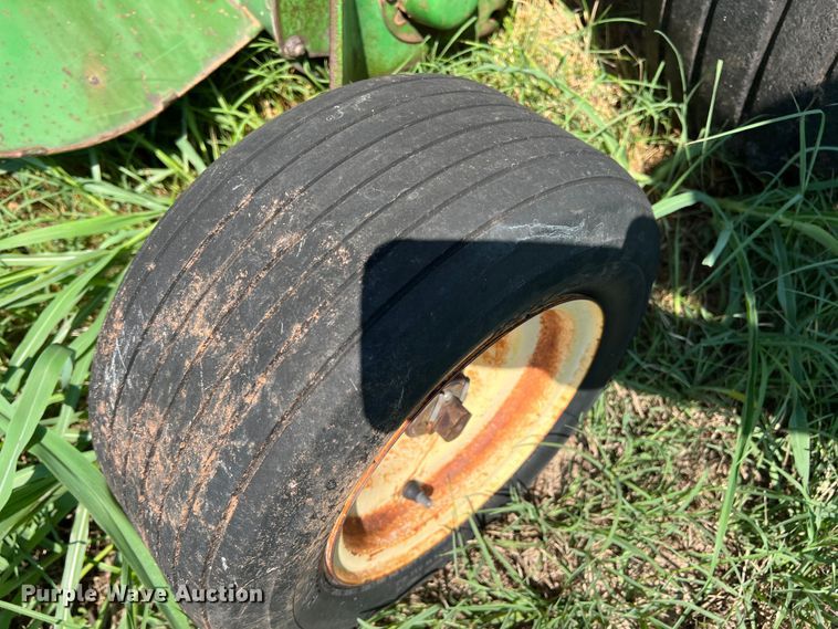 image for item MQ9802 John Deere 535  round baler