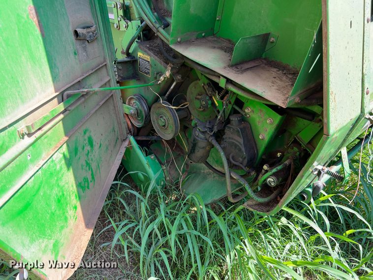 image for item MQ9802 John Deere 535  round baler