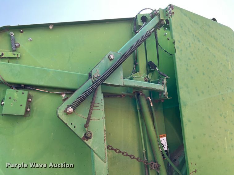 image for item MQ9802 John Deere 535  round baler