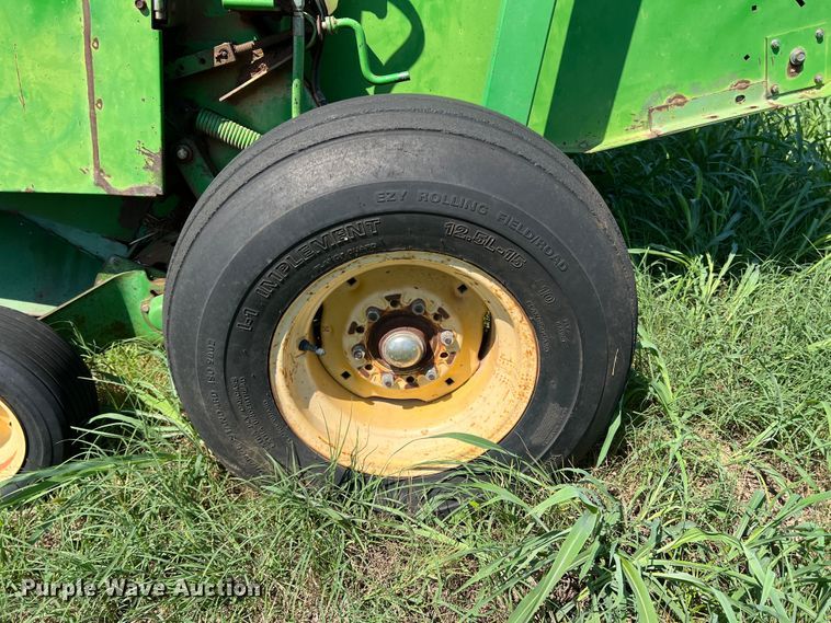 image for item MQ9802 John Deere 535  round baler