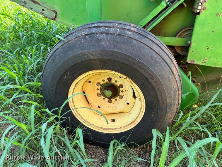 image for item MQ9802 John Deere 535  round baler