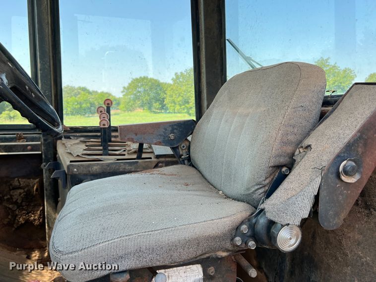 image for item MQ9803 1979 Versatile 855  4WD tractor