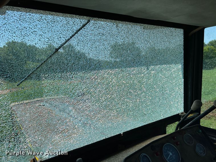 image for item MQ9803 1979 Versatile 855  4WD tractor