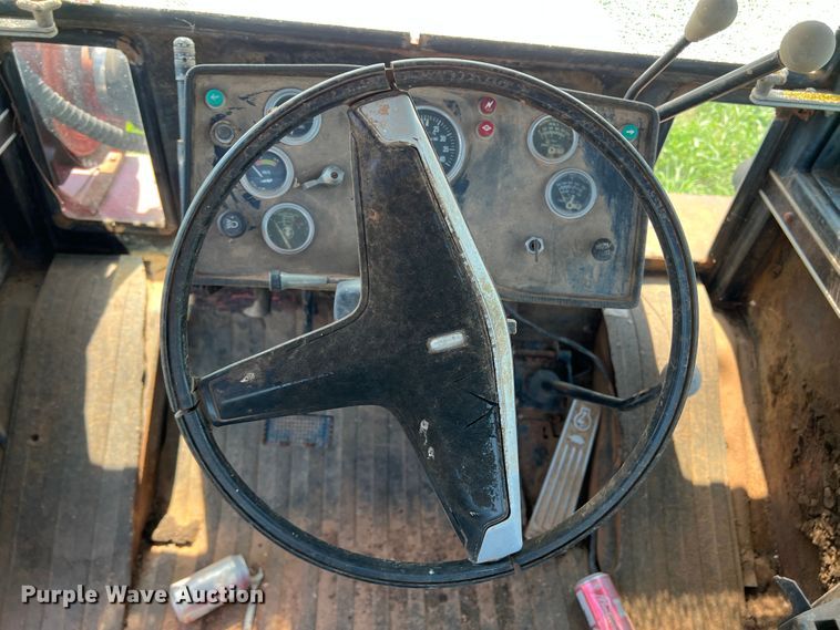 image for item MQ9803 1979 Versatile 855  4WD tractor