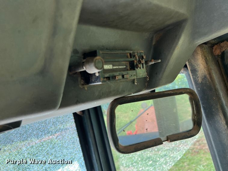 image for item MQ9803 1979 Versatile 855  4WD tractor