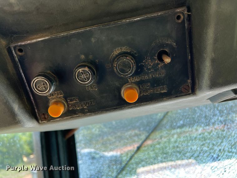 image for item MQ9803 1979 Versatile 855  4WD tractor