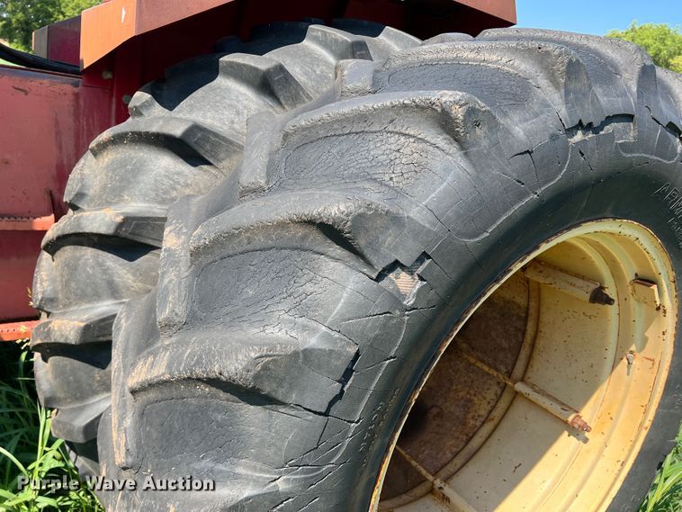 image for item MQ9803 1979 Versatile 855  4WD tractor