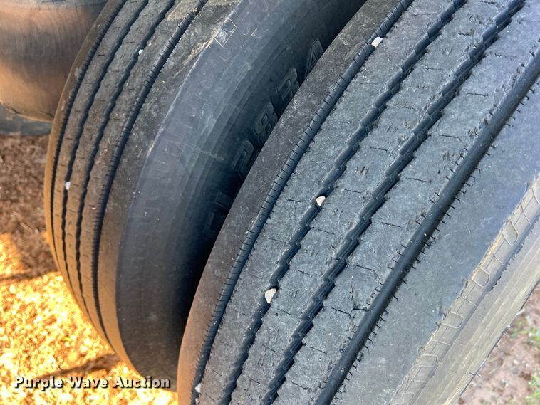 image for item MQ9821 2000 Timpte  grain trailer