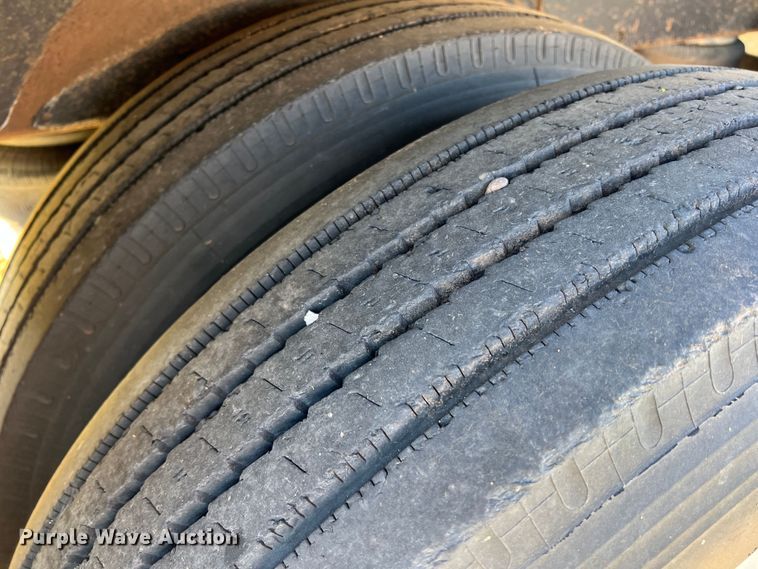 image for item MQ9821 2000 Timpte  grain trailer