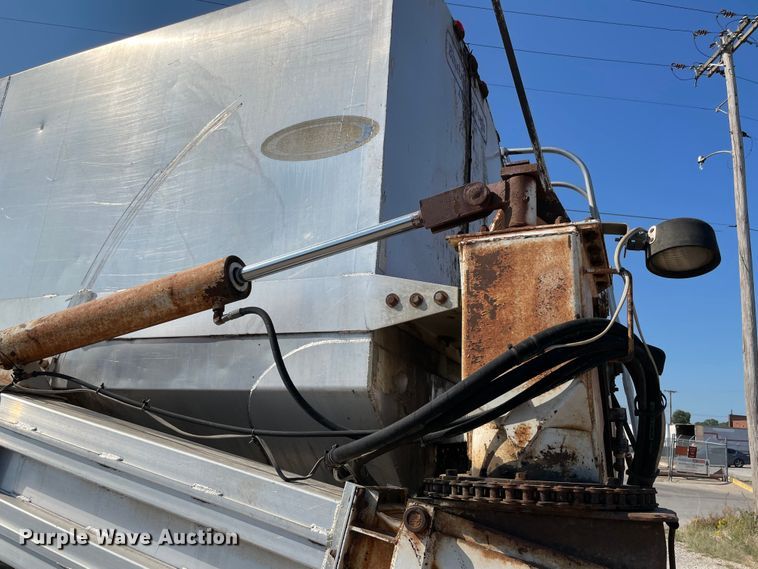 image for item MR9349 2008 International DuraStar 4300  feed delivery truck